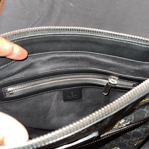 GG Men’s Black Messenger Bag - Picture 5 of 6
